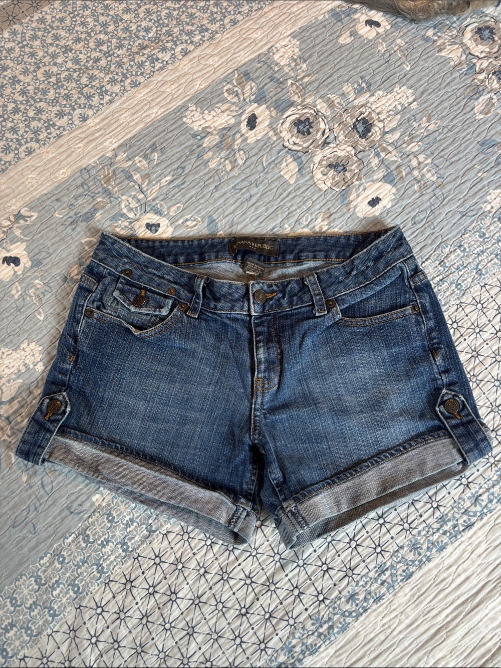 Banana Republic Dark Blue Denim Jean Shorts size 4. Like new.